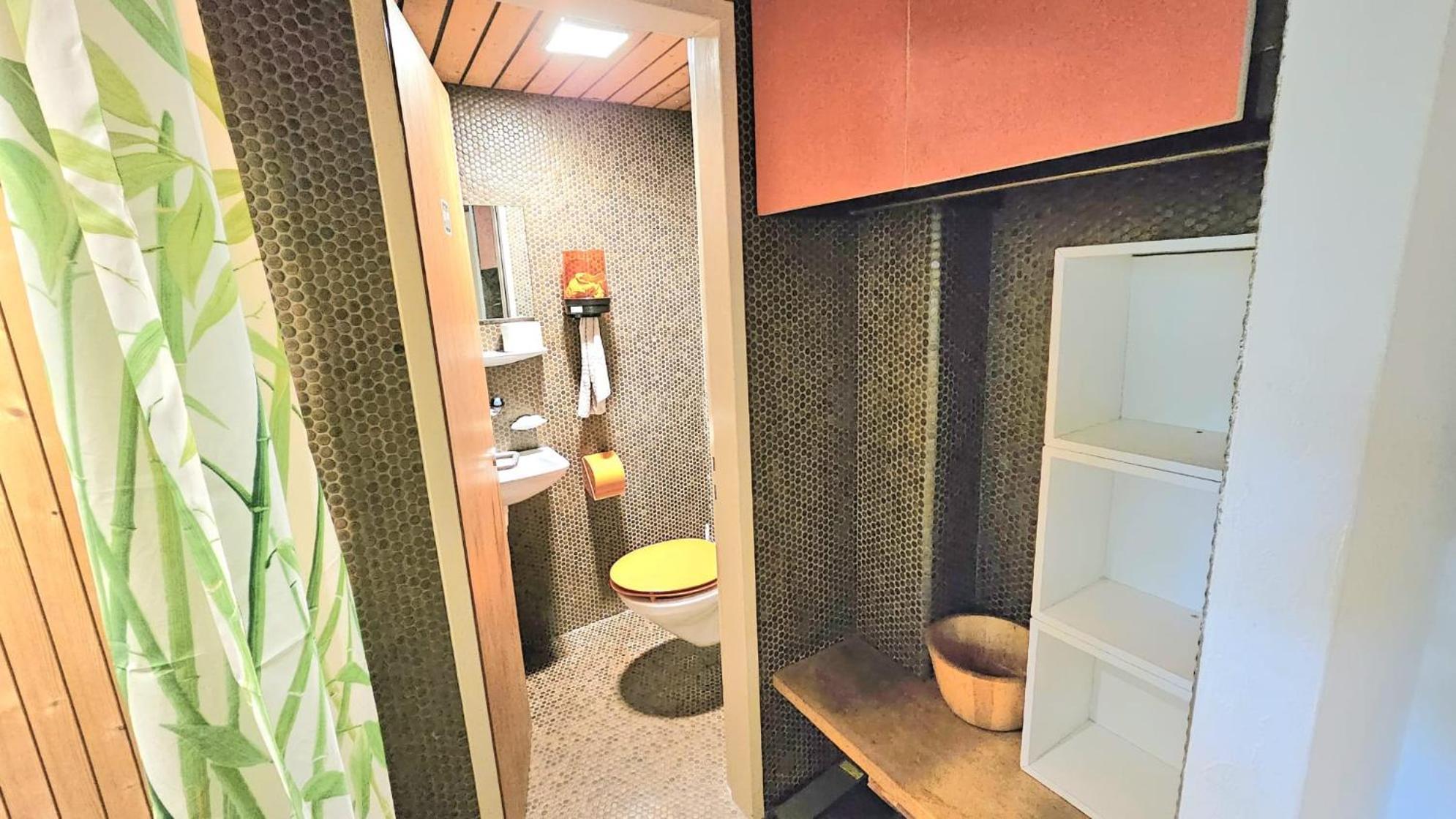 Homestay Gaestezimmer In Alternativer Kulturvilla